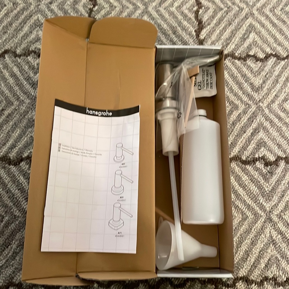 Brand New Hansgrohe Talis Deck Mounted Soap Dispenser in stainless Steel Optic